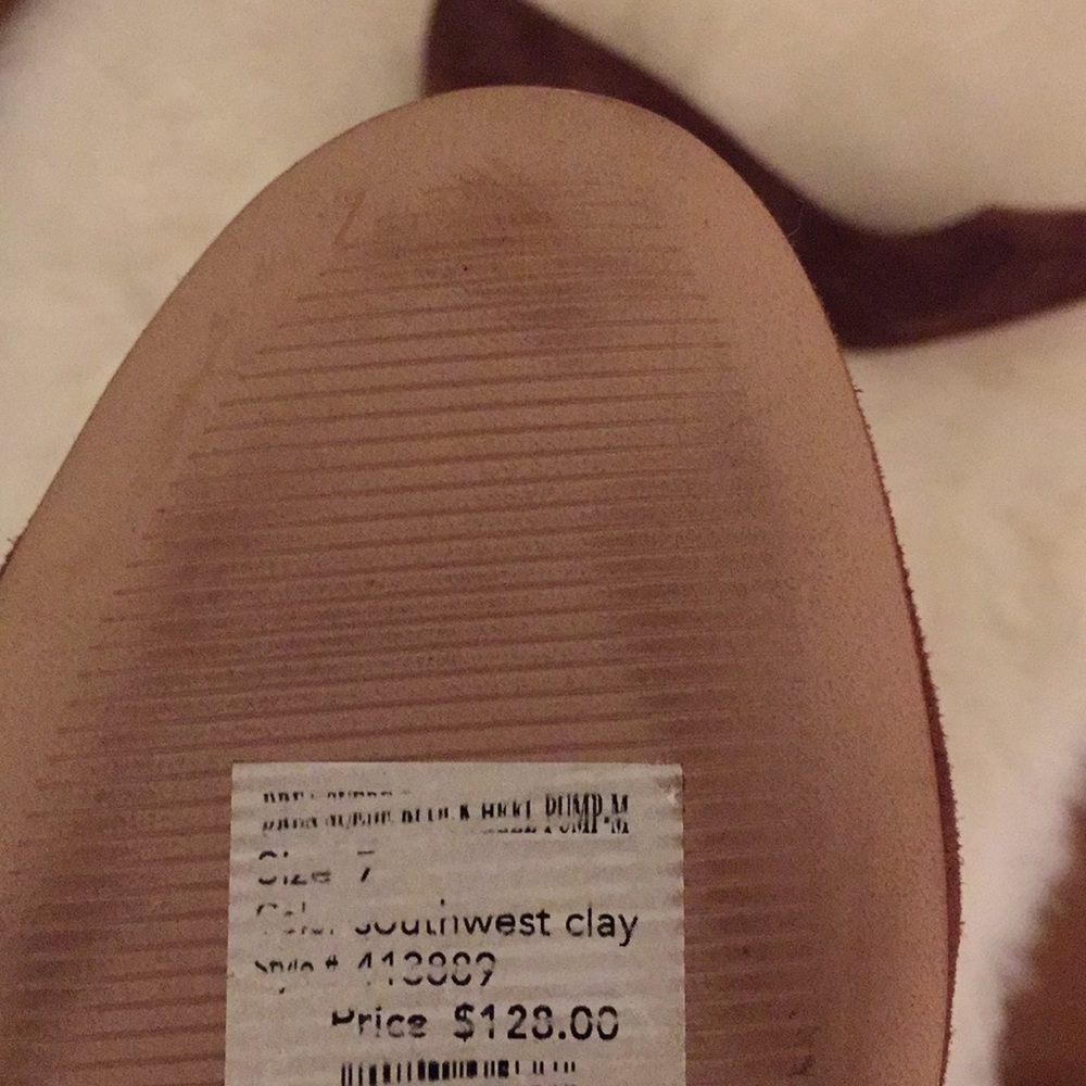 Ann Taylor heels - Picture 4 of 4